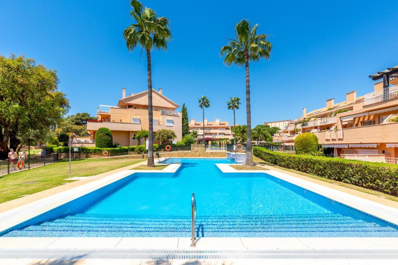 Jardines De Santa Maria Golf Apartment Marbella