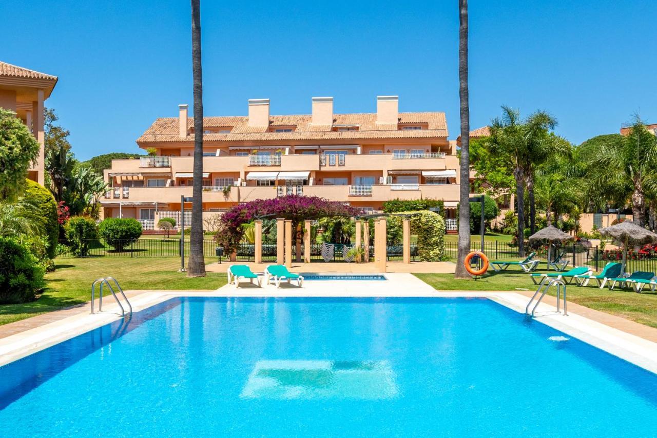 Jardines De Santa Maria Golf Apartment Marbella